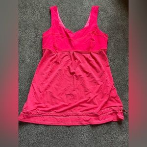Lululemon running tank top.